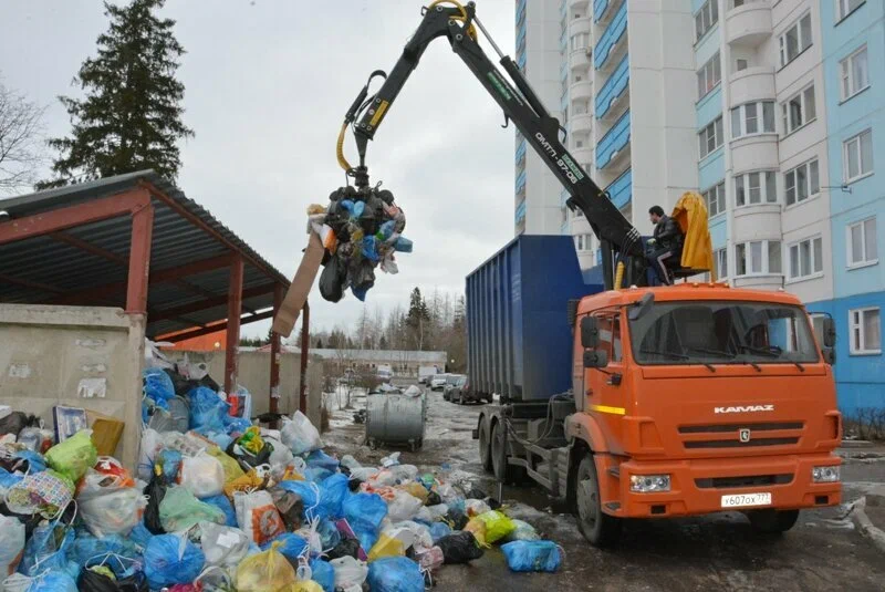 Вывоз бытового мусора в Новошахтинске с погрузкой в октябре