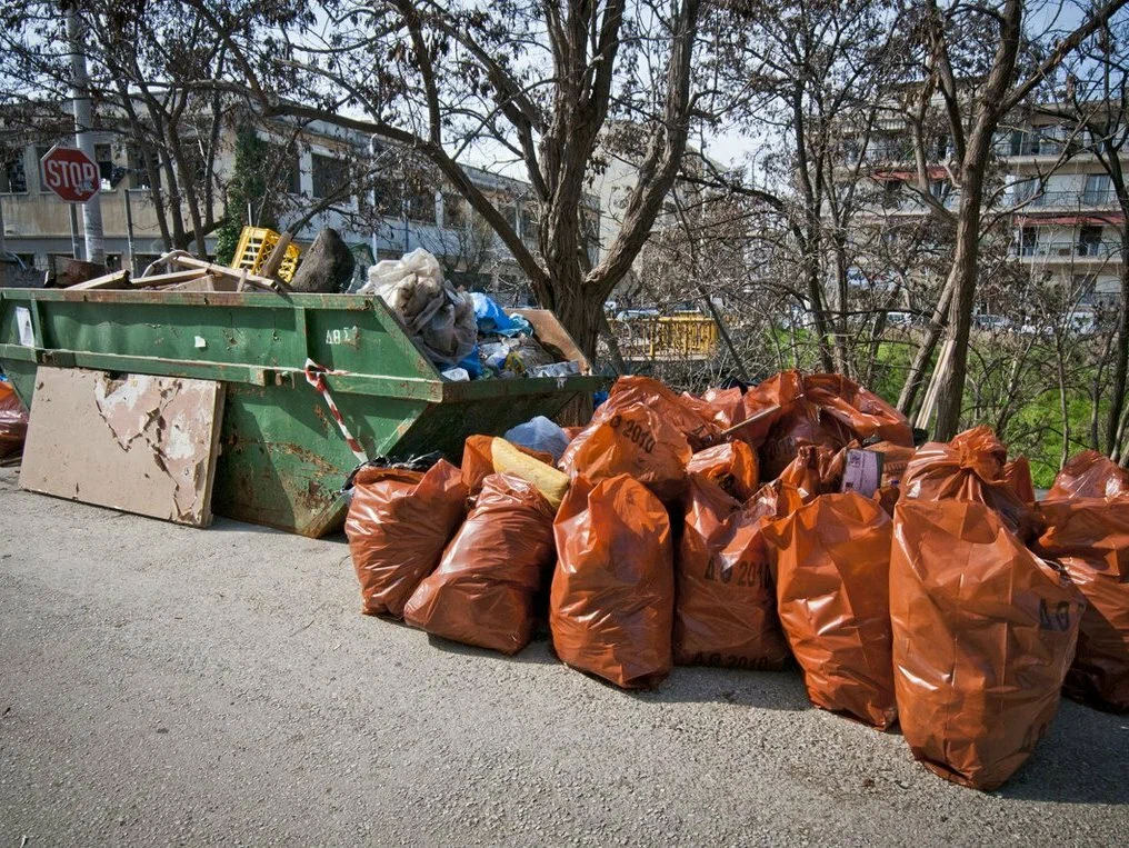 Круглосуточный вывоз мусора в Новошахтинске в октябре