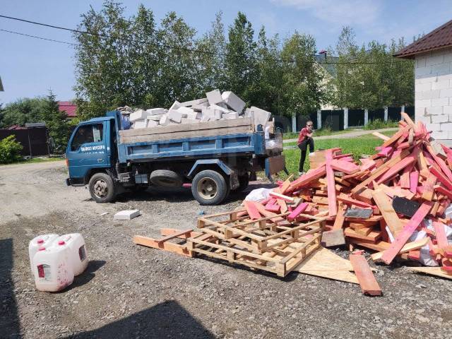 Вывоз мусора с чердака в Новошахтинске в октябре